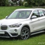 BMW「X1」白の全体画像